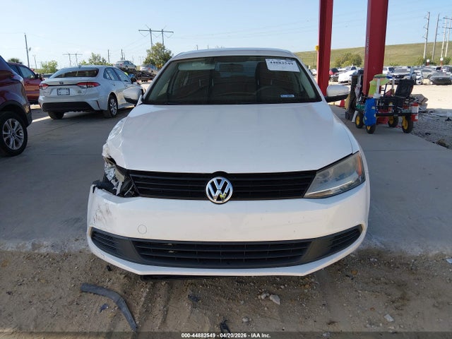 2011 Volkswagen Jetta 2.5l Se მანქანა იყიდება აუქციონზე, vin: 3VWDX7AJ4BM322943, აუქციონის ნომერი: 44882549