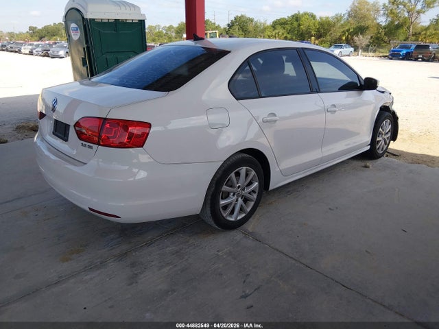 2011 Volkswagen Jetta 2.5l Se მანქანა იყიდება აუქციონზე, vin: 3VWDX7AJ4BM322943, აუქციონის ნომერი: 44882549
