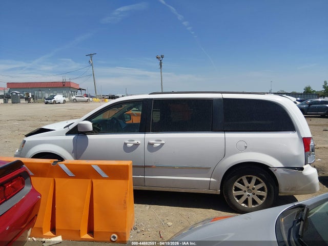 44882551 :رقم المزاد ، 2C4RC1BG6GR230589 vin ، 2016 Chrysler Town & Country Touring مزاد بيع