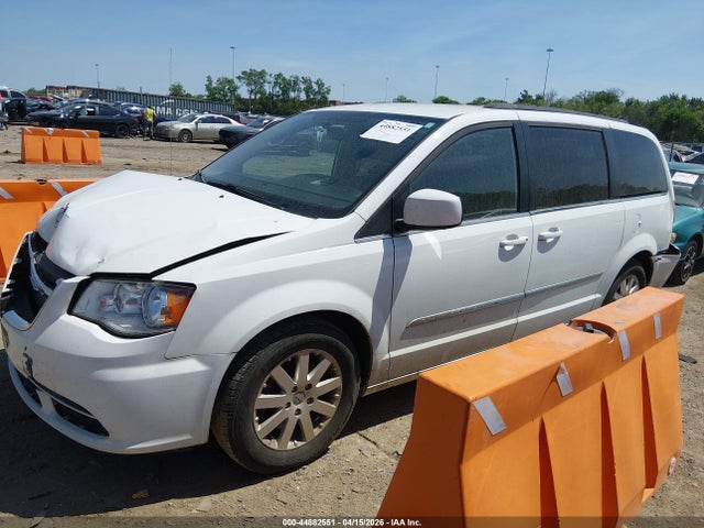 44882551 :رقم المزاد ، 2C4RC1BG6GR230589 vin ، 2016 Chrysler Town & Country Touring مزاد بيع