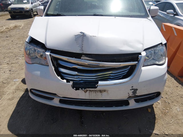 44882551 :رقم المزاد ، 2C4RC1BG6GR230589 vin ، 2016 Chrysler Town & Country Touring مزاد بيع