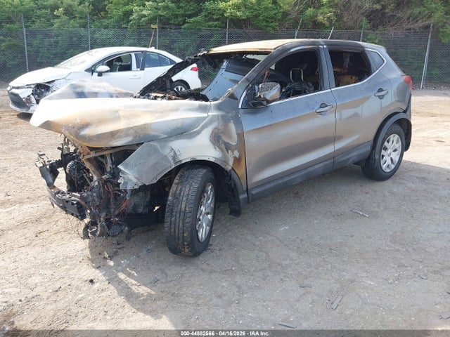 JN1BJ1CPXKW231737 Nissan Rogue Sport S