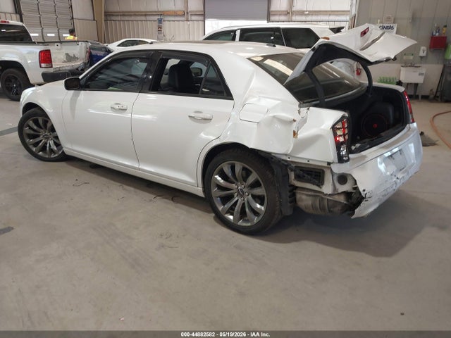 2014 Chrysler 300 300s მანქანა იყიდება აუქციონზე, vin: 2C3CCABG8EH231062, აუქციონის ნომერი: 44882582