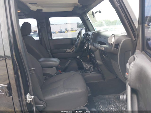 Продаж на аукціоні авто 2015 Jeep Wrangler Unlimited Sport, vin: 1C4BJWDG2FL604656, номер лоту: 44882592