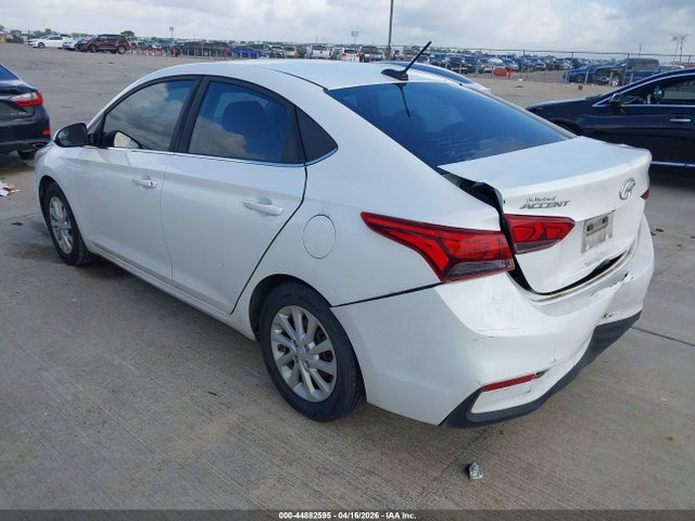 3KPC24A39KE069318 Hyundai Accent Sel
