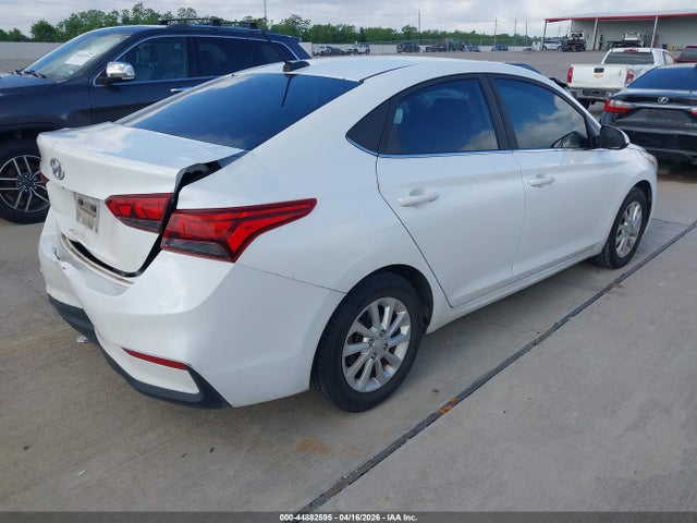 3KPC24A39KE069318 Hyundai Accent Sel