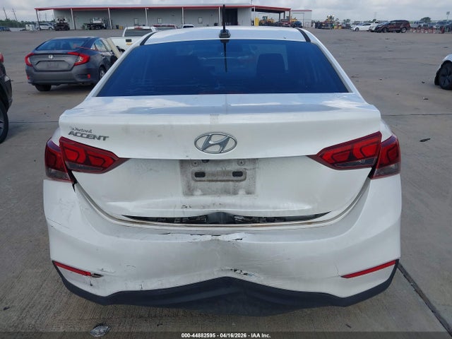 3KPC24A39KE069318 Hyundai Accent Sel