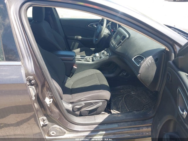 Aukcja sprzedaży 2015 Chrysler 200 Limited, vin: 1C3CCCAB0FN537229, numer aukcji: 44882657