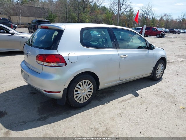 44882676 :رقم المزاد ، WVWAB7AJ8BW143325 vin ، 2011 Volkswagen Golf 2.5l 2-door مزاد بيع