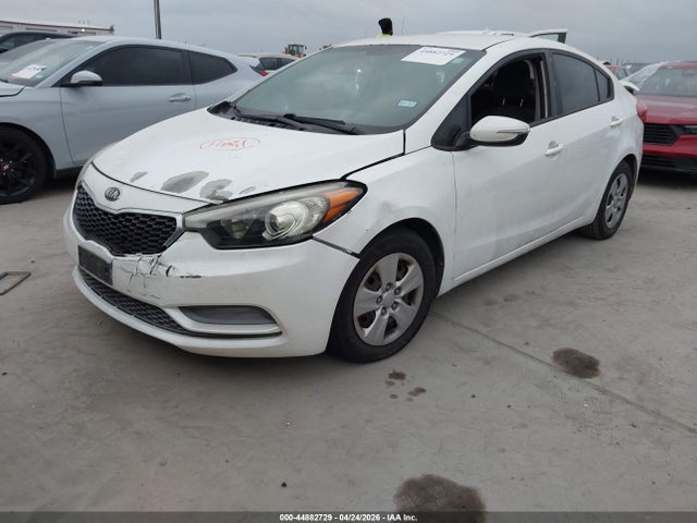 Продажа на аукционе авто 2015 Kia Forte Lx, vin: KNAFX4A62F5322258, номер лота: 44882729