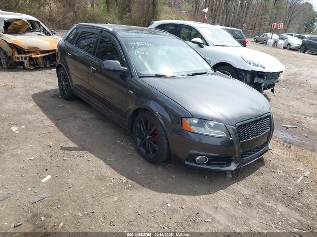 2011 AUDI A3 WAUBJAFM3BA013664