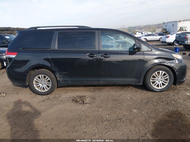 5TDYK3DCXES480538 Toyota Sienna Xle V6 8 Passenger