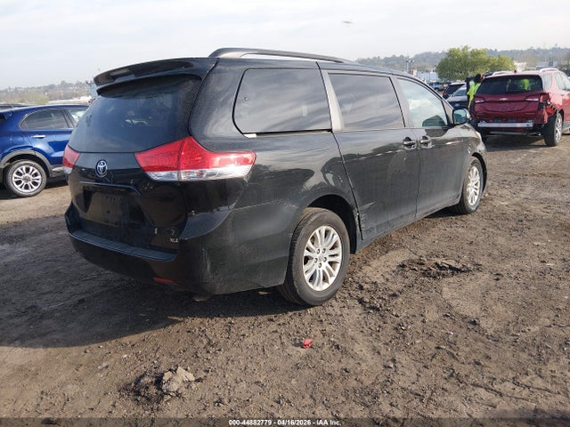 5TDYK3DCXES480538 Toyota Sienna Xle V6 8 Passenger