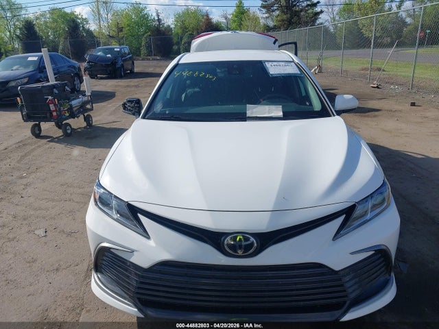 2021 Toyota Camry Le მანქანა იყიდება აუქციონზე, vin: 4T1C11AK7MU484548, აუქციონის ნომერი: 44882803