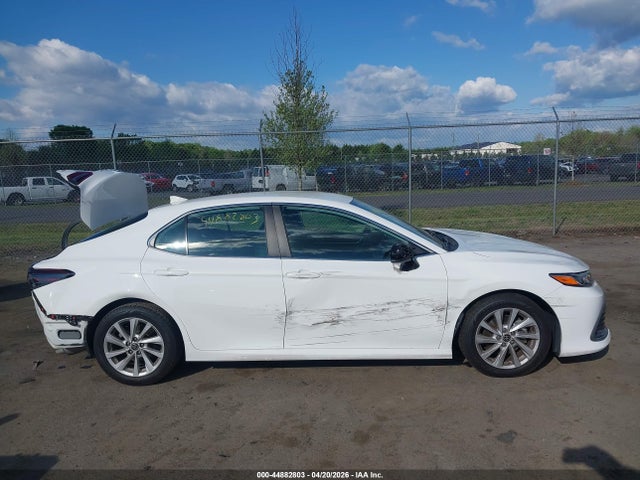 2021 Toyota Camry Le მანქანა იყიდება აუქციონზე, vin: 4T1C11AK7MU484548, აუქციონის ნომერი: 44882803