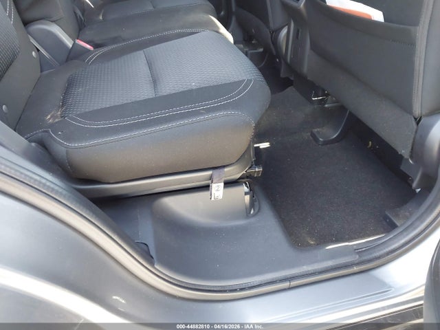 44882810 :رقم المزاد ، JA4AD2A39LZ048183 vin ، 2020 Mitsubishi Outlander Es 2.4 مزاد بيع