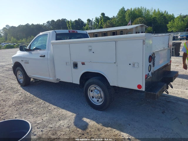 2015 RAM 2500 3C6LR4AT7FG606586 Photo 2