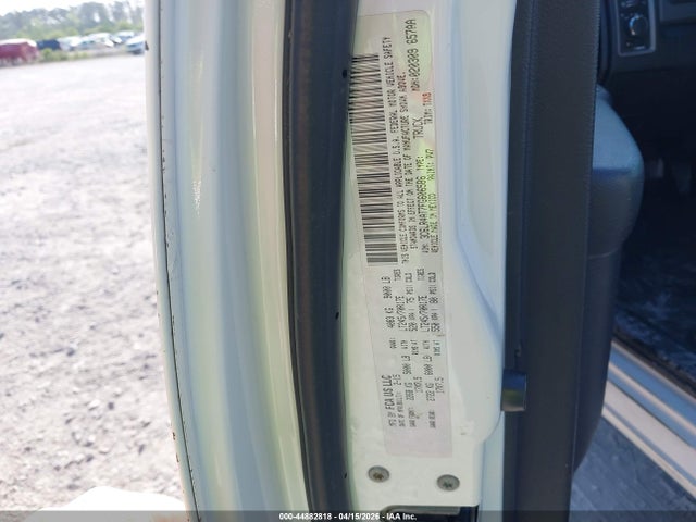 2015 RAM 2500 3C6LR4AT7FG606586 Photo 8