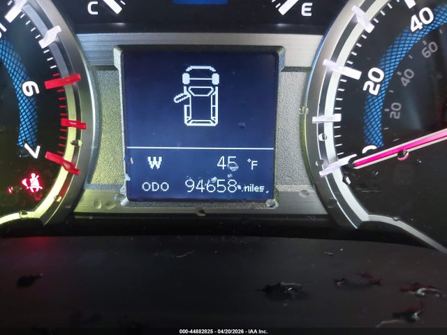 2018 Toyota 4runner Sr5 მანქანა იყიდება აუქციონზე, vin: JTEBU5JR1J5556812, აუქციონის ნომერი: 44882825
