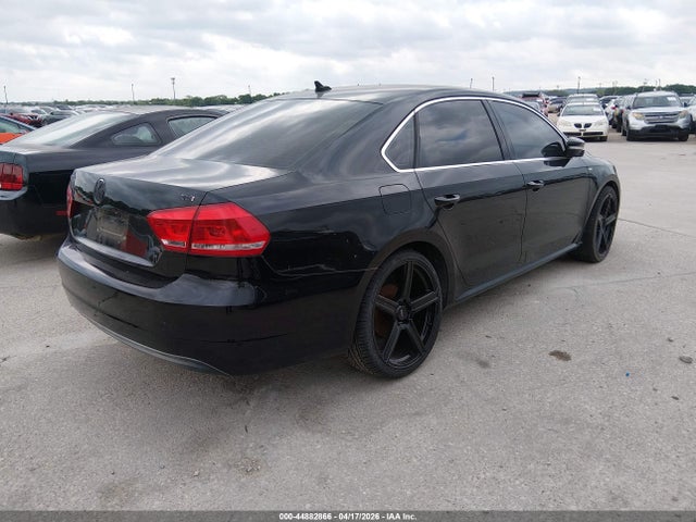 Продажа на аукционе авто 2014 Volkswagen Passat 1.8t Wolfsburg Edition, vin: 1VWAT7A32EC055839, номер лота: 44882866