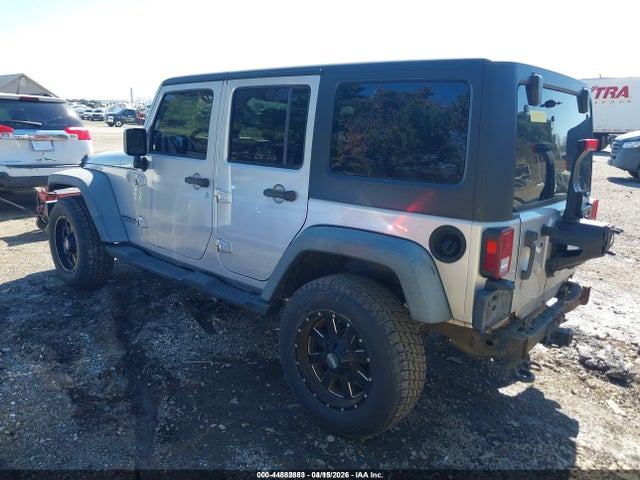 2011 JEEP WRANGLER UNLIMITED 1J4BA3H14BL575380 Photo 2