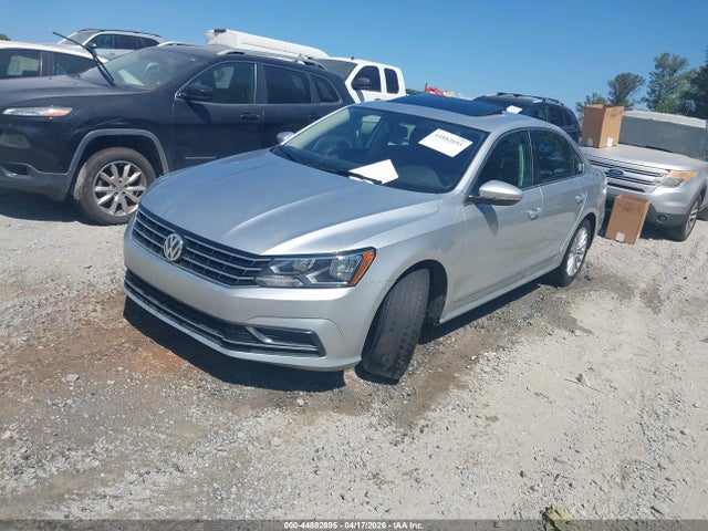 Продаж на аукціоні авто 2017 Volkswagen Passat 1.8t Se, vin: 1VWBT7A30HC006499, номер лоту: 44882895