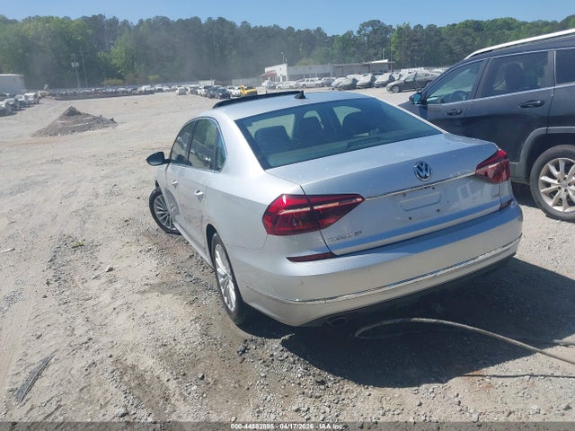 Продаж на аукціоні авто 2017 Volkswagen Passat 1.8t Se, vin: 1VWBT7A30HC006499, номер лоту: 44882895