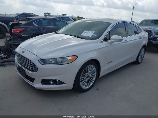 2014 Ford Fusion Hybrid Se მანქანა იყიდება აუქციონზე, vin: 3FA6P0LU2ER184231, აუქციონის ნომერი: 44882927