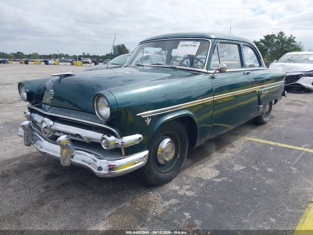 44882940 :رقم المزاد ، U4EG150505 vin ، 1954 Ford Custom مزاد بيع