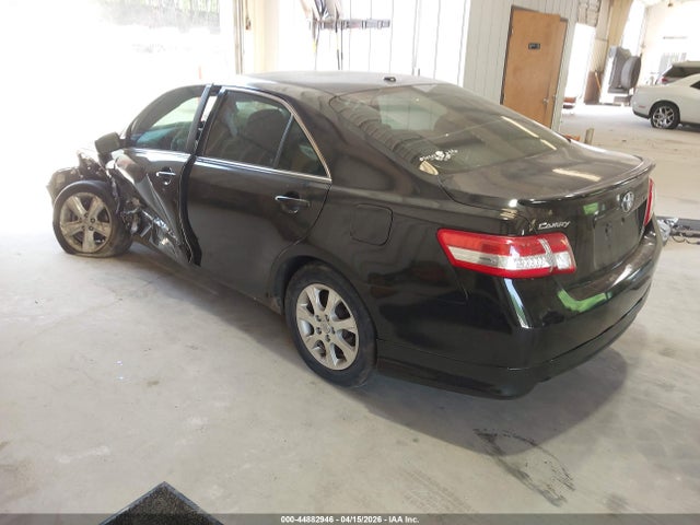2011 Toyota Camry Se მანქანა იყიდება აუქციონზე, vin: 4T1BF3EK8BU751101, აუქციონის ნომერი: 44882946