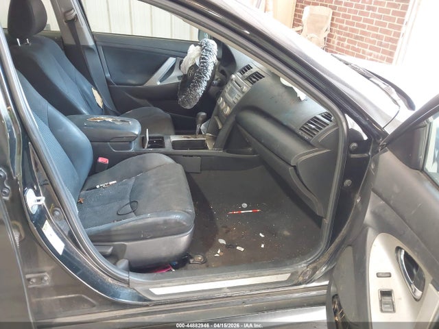 2011 Toyota Camry Se მანქანა იყიდება აუქციონზე, vin: 4T1BF3EK8BU751101, აუქციონის ნომერი: 44882946