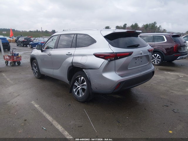 Auction sale of the 2024 Toyota Highlander Xle, vin: 5TDKDRBH3RS532471, lot number: 44882982