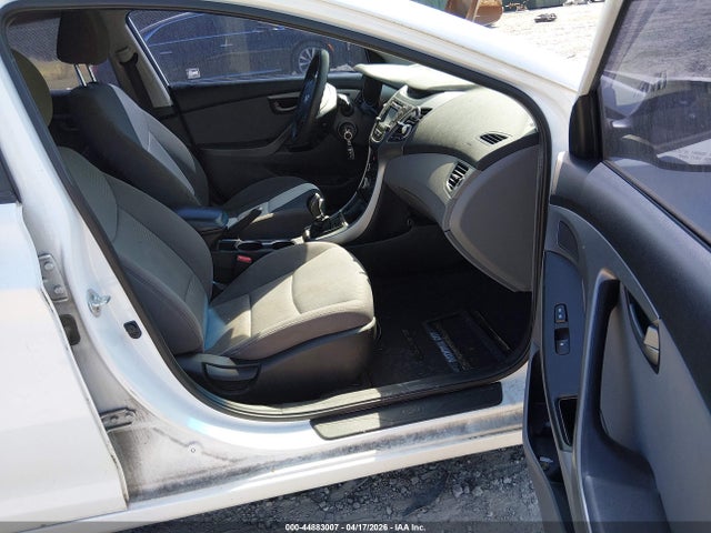 Продаж на аукціоні авто 2015 Hyundai Elantra Se, vin: 5NPDH4AE1FH630312, номер лоту: 44883007