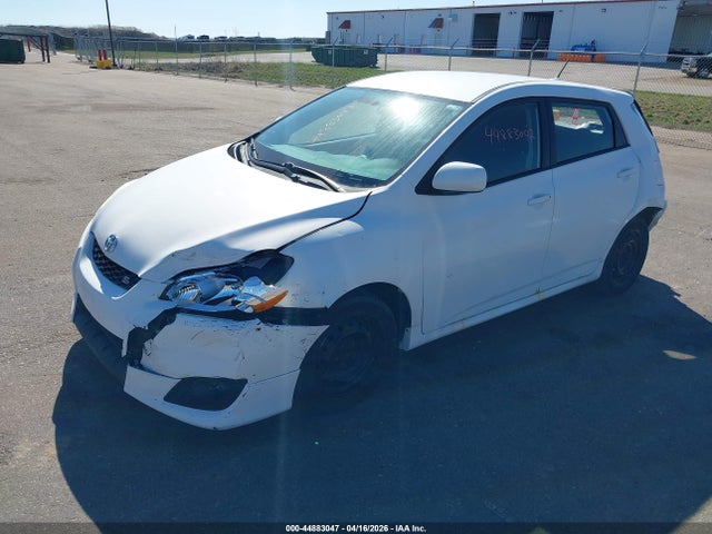 44883047 :رقم المزاد ، 2T1KE4EE4AC040529 vin ، 2010 Toyota Matrix S مزاد بيع