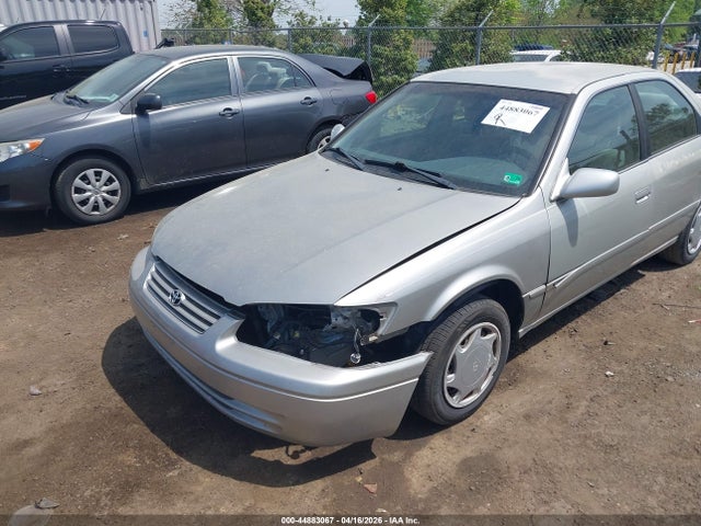 2000 Toyota Camry Ce მანქანა იყიდება აუქციონზე, vin: 4T1BG22K9YU012405, აუქციონის ნომერი: 44883067