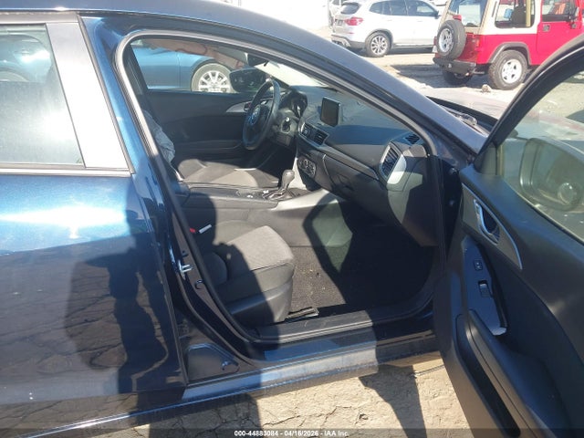 Продажа на аукционе авто 2018 Mazda Mazda3 Sport, vin: 3MZBN1K7XJM191593, номер лота: 44883084