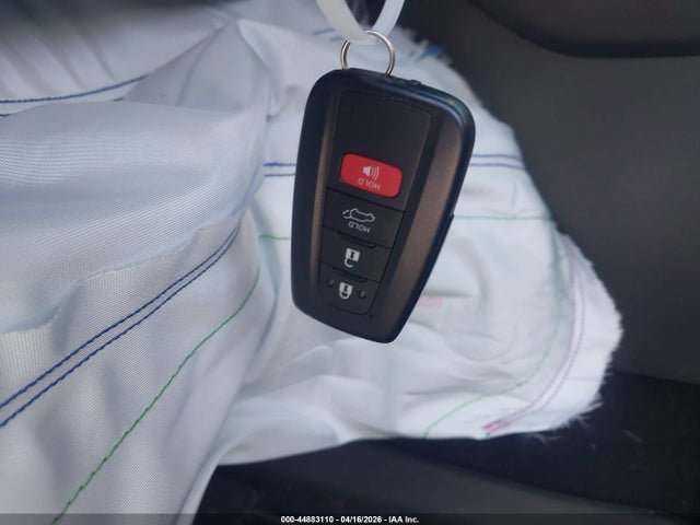 JTMRWRFVXRD264605 Toyota Rav4 Hybrid Xle