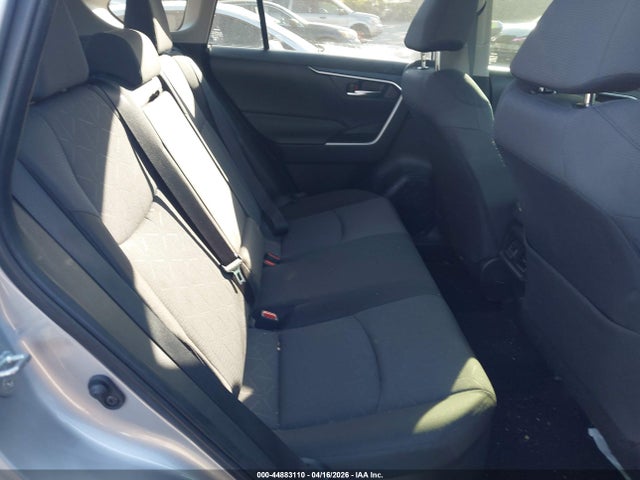 JTMRWRFVXRD264605 Toyota Rav4 Hybrid Xle