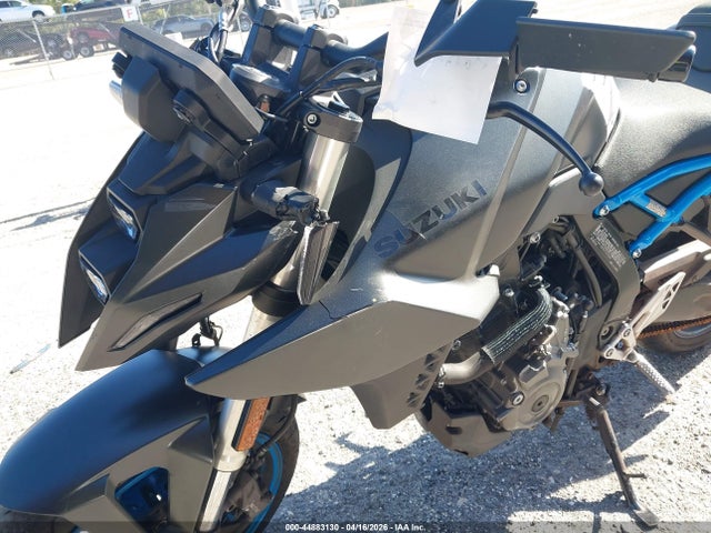 Suzuki Gsx800 R 2024 JS1EM11B7R7101244 Image 14