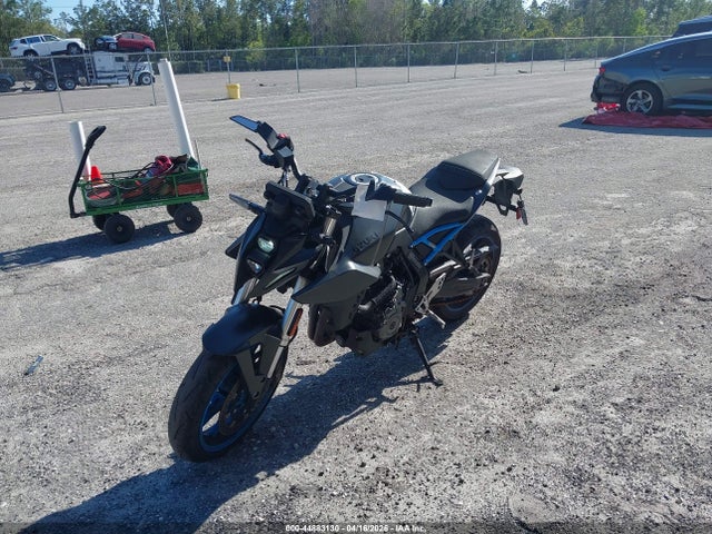 Suzuki Gsx800 R 2024 JS1EM11B7R7101244 Image 2