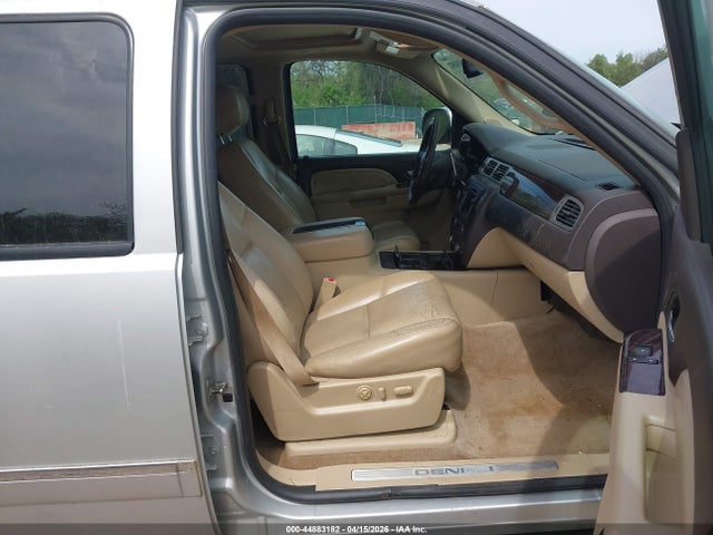 Продаж на аукціоні авто 2010 Gmc Yukon Denali, vin: 1GKUKEEF4AR159627, номер лоту: 44883182