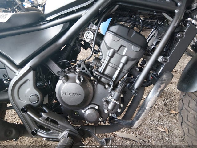 44883193 :رقم المزاد ، MLHNC5300S5801181 vin ، 2025 Honda Cmx300 مزاد بيع