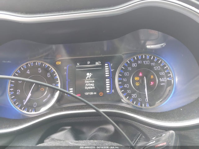 Продаж на аукціоні авто 2016 Chrysler 200 Limited, vin: 1C3CCCAB9GN136084, номер лоту: 44883223