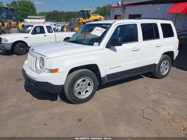 2015 Jeep Patriot Sport მანქანა იყიდება აუქციონზე, vin: 1C4NJPBA2FD418627, აუქციონის ნომერი: 44883270