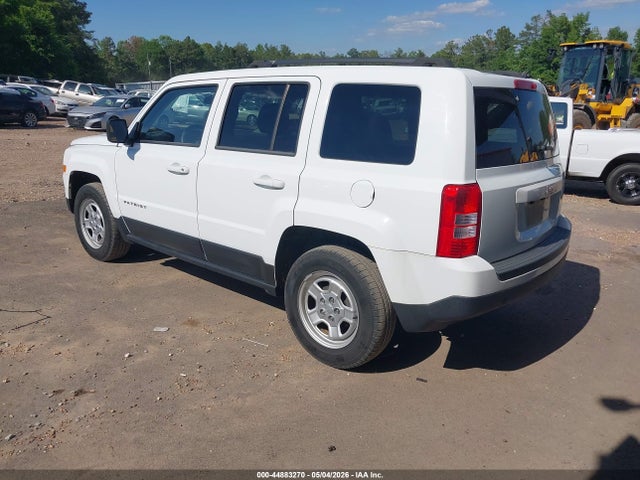 2015 Jeep Patriot Sport მანქანა იყიდება აუქციონზე, vin: 1C4NJPBA2FD418627, აუქციონის ნომერი: 44883270