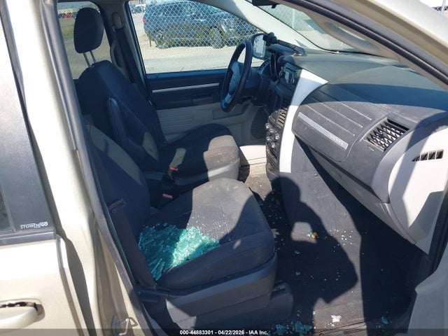 44883301 :رقم المزاد ، 2D4RN4DE9AR185570 vin ، 2010 Dodge Grand Caravan Se مزاد بيع