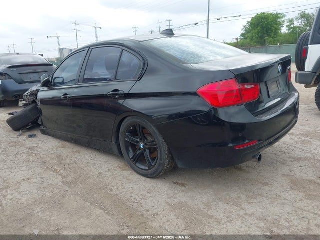 WBA3B1C52FK140453 BMW 320i