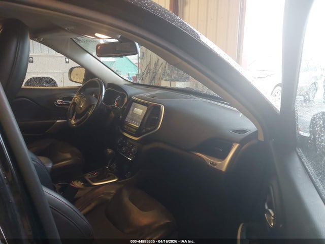 44883335 :رقم المزاد ، 1C4PJMBB7JD567141 vin ، 2018 Jeep Cherokee Trailhawk 4x4 مزاد بيع