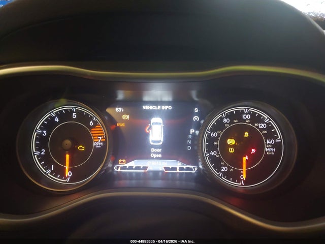 44883335 :رقم المزاد ، 1C4PJMBB7JD567141 vin ، 2018 Jeep Cherokee Trailhawk 4x4 مزاد بيع
