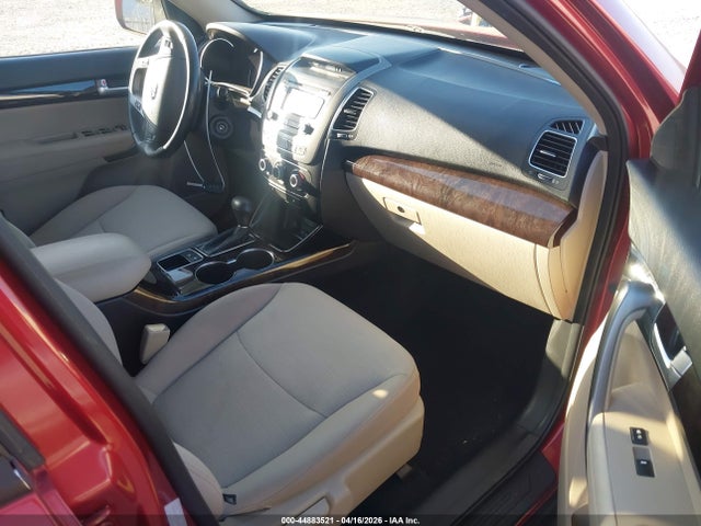 44883521 :رقم المزاد ، 5XYKT4A6XEG501862 vin ، 2014 Kia Sorento Lx مزاد بيع